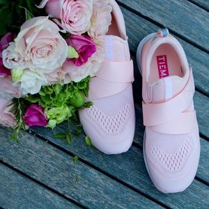 Limited Edition Tiem Cycling Shoes In Light Peony